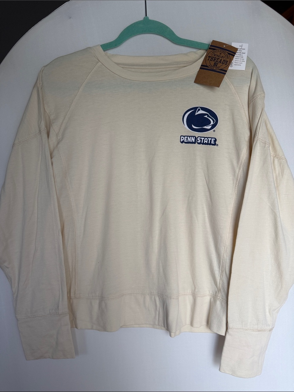 NWT Rivalry Threads Cream Crewneck with Navy Penn State Emblem NITTANY LIONS NEW